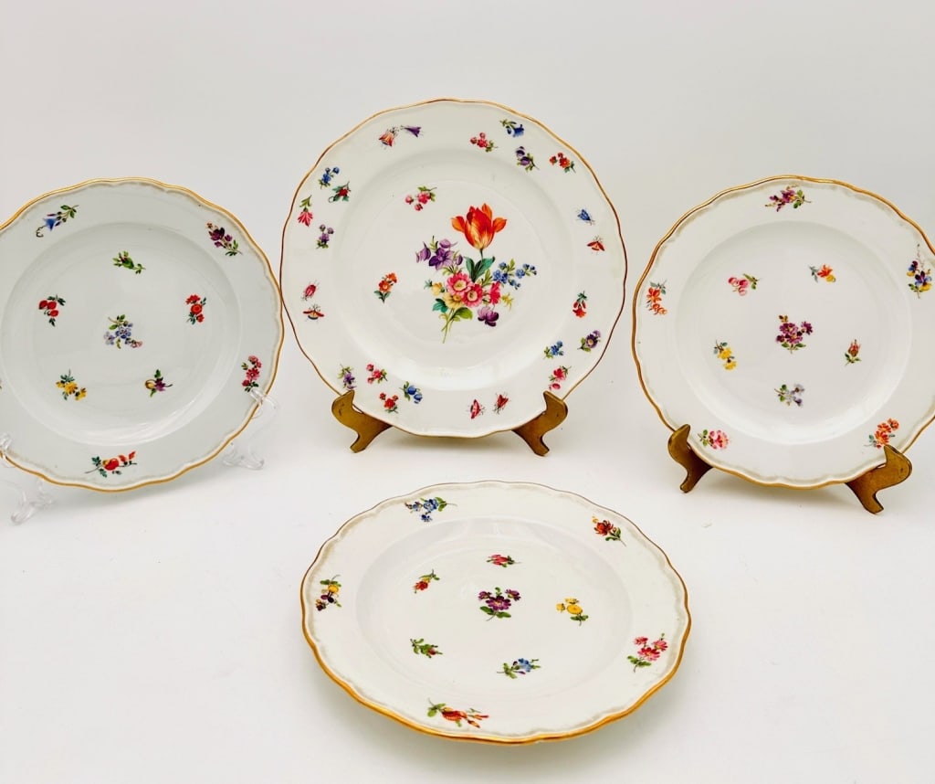 4 plates of meissen crossed swords large plate 24 cm (1 of 4)