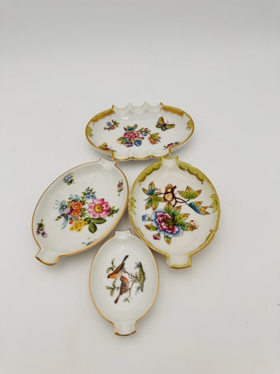 4 small Ashtrays herend porcelain Set of 4 Herend Hand-Painted Porcelain Dishes ? Floral & Bird (1 of 5)