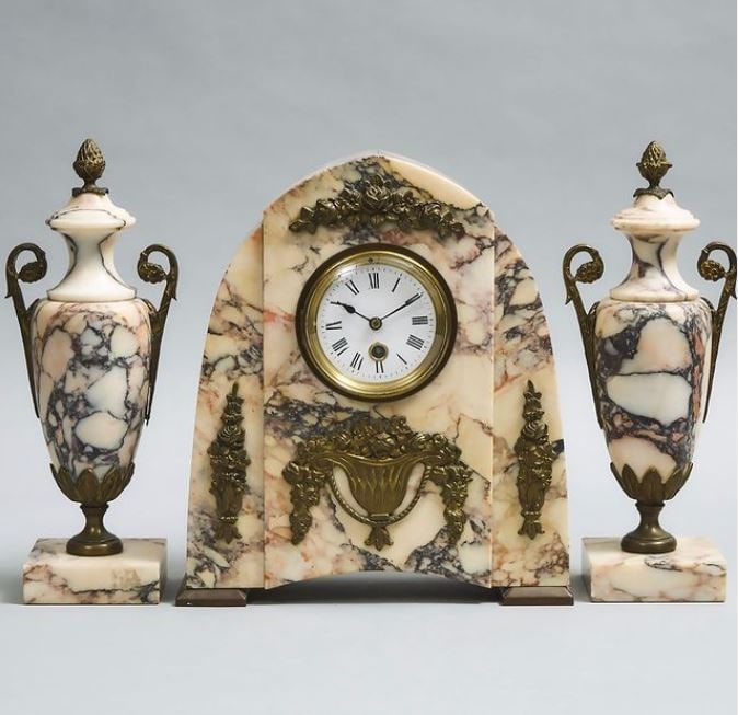 French Belle Epoque alabaster marble clock set This is a French three-piece garniture clock set, (1 of 1)