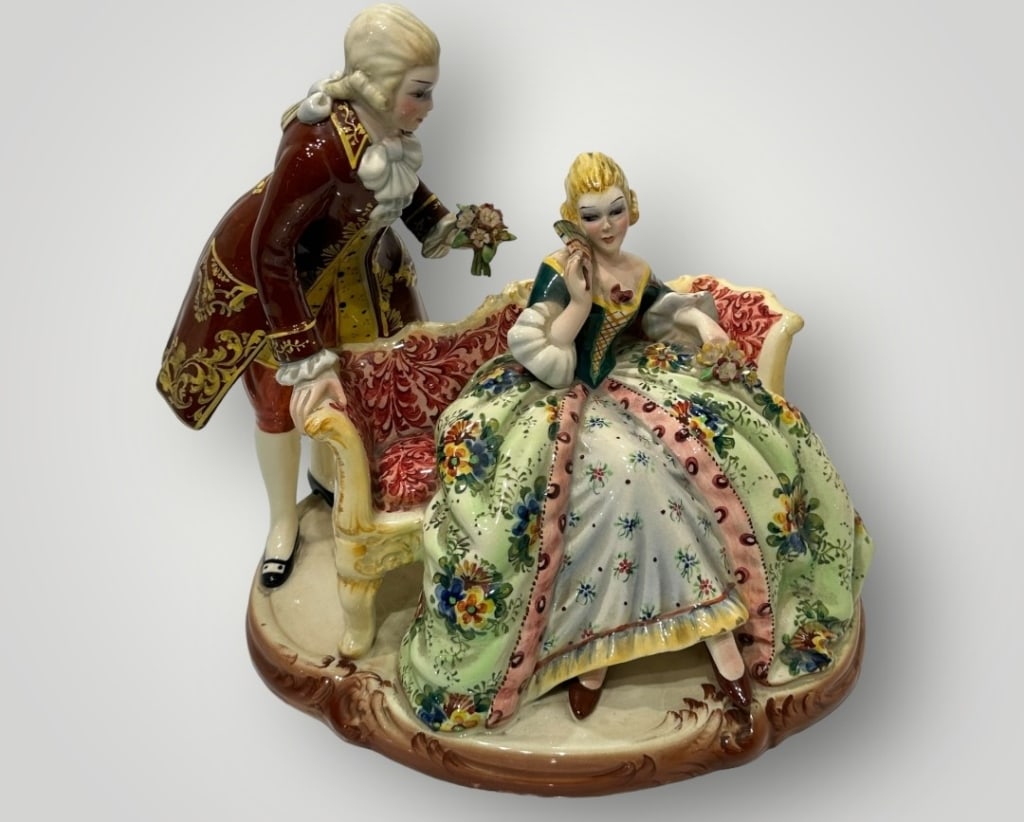 Vintage Capodimonte Handpainted Porcelain Courting: Large Vintage Capodimonte Hand painted Porcelain Courting Statue H 26 CM W 25 CM . . For condition report please contact E-mail :(antiquesyorkville@gmail.com ) phone:(+647-671-4495) Thanks Yorkville A
