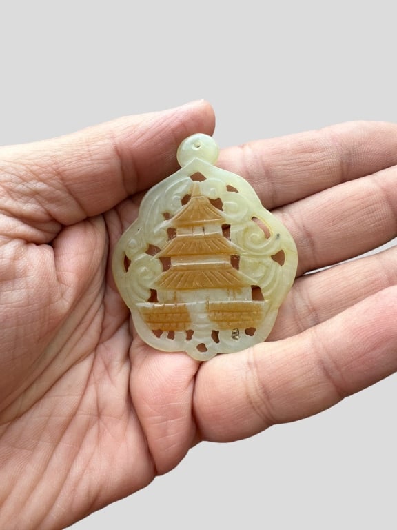 Carved Jade Ornaments Collection of Chinese Carved Jade Pendant Depicting a PagodaA finely carved (1 of 2)