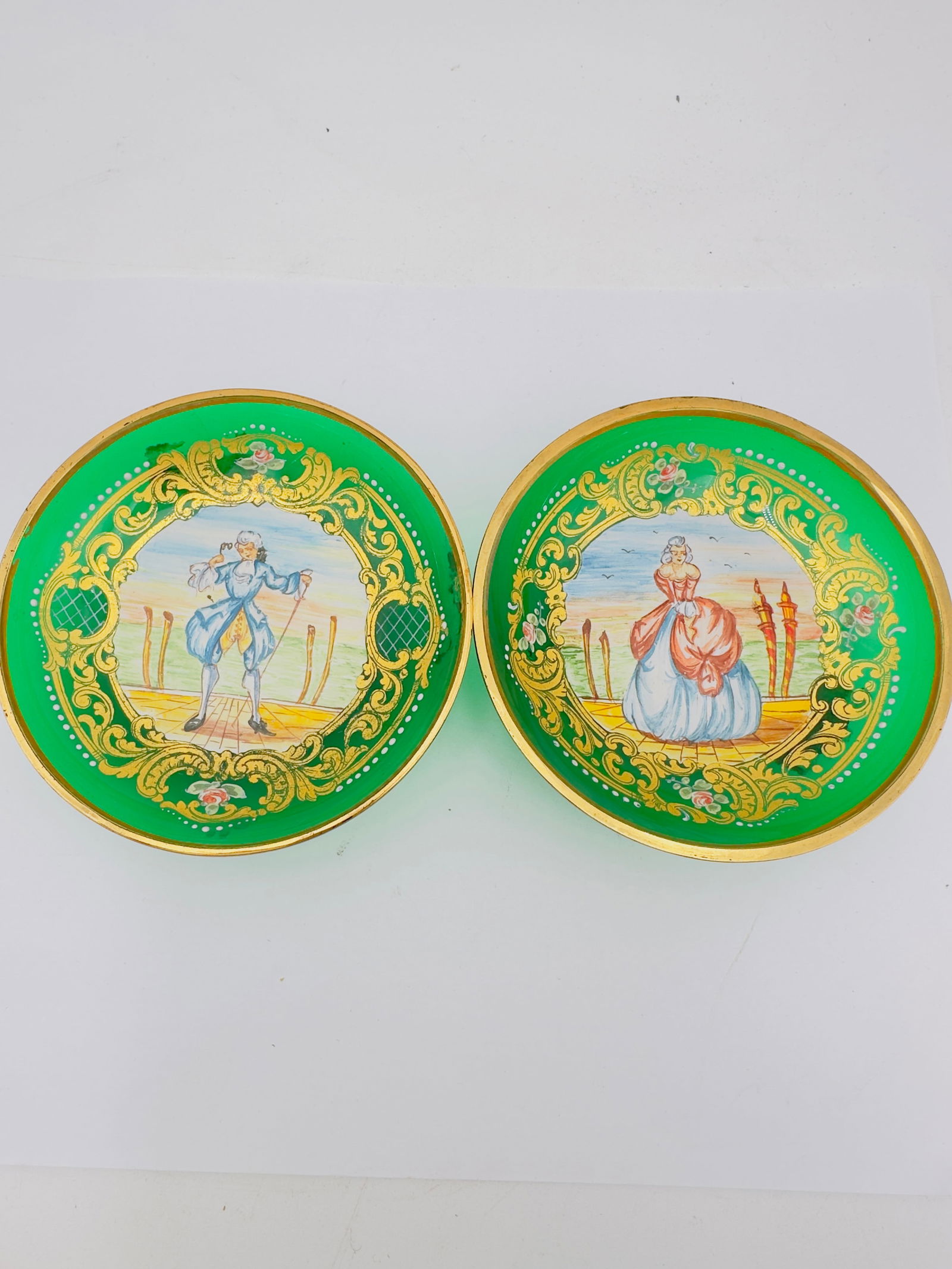 Pair of Venetian Enameled Glass Bowls, Pauley & C, Venice (1 of 4)