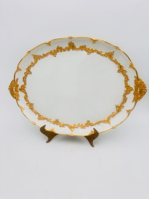 A superb Meissen porcelain oval serving tray, finely decorated with elaborate gilt Rococo (1 of 3)