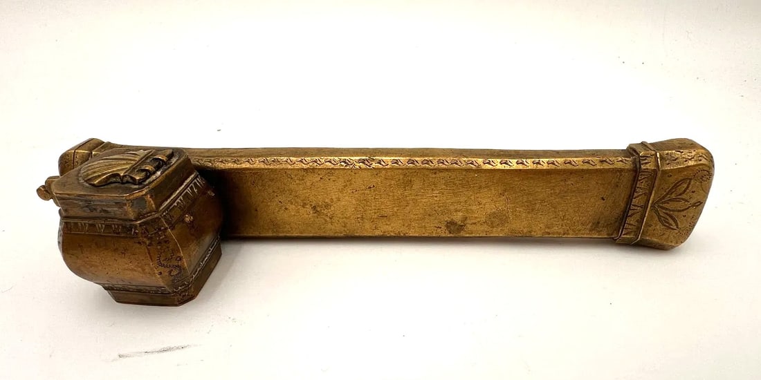 Ottoman or Indo-Persian Brass Pen Box (Qalamdan)A finely cast antique brass pen case, commonly: Ottoman or Indo-Persian Brass Pen Box (Qalamdan)A finely cast antique brass pen case, commonly known as a qalamdan, traditionally used in the Ottoman Empire or Indo-Persian regions. Crafted from solid