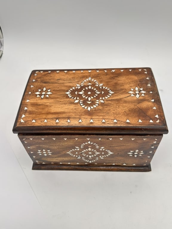 Inlaid Wooden Box with Mother-of-Pearl DecorationA rectangular hardwood box, finely inlaid with (1 of 6)