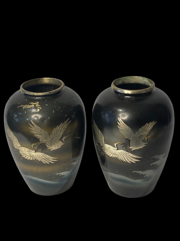 Pair of Japanese mixed metal baluster vases, decorated with birds .H 21 CM . For condition report: Pair of Japanese mixed metal baluster vases, decorated with birds .H 21 CM . For condition report please contact E-mail :(antiquesyorkville@gmail.com ) phone:(+647-671-4495) Thanks Yorkville