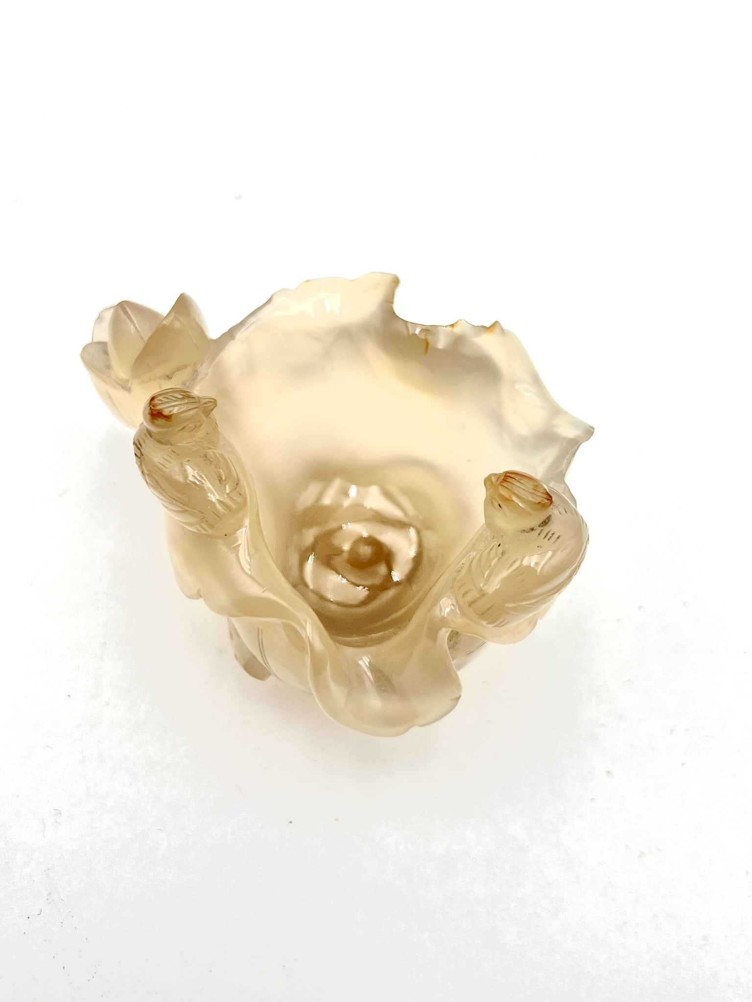 An Agate Lotus-Form Washer, Qing Dynasty, 19th Century (1 of 4)