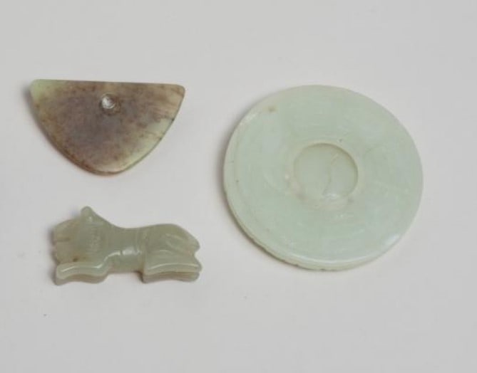THREE 19 TH Carved Jade Ornaments THREE 19 TH Carved Jade Ornaments LARGE PIECE SIZE 5.5 CM .For (1 of 4)