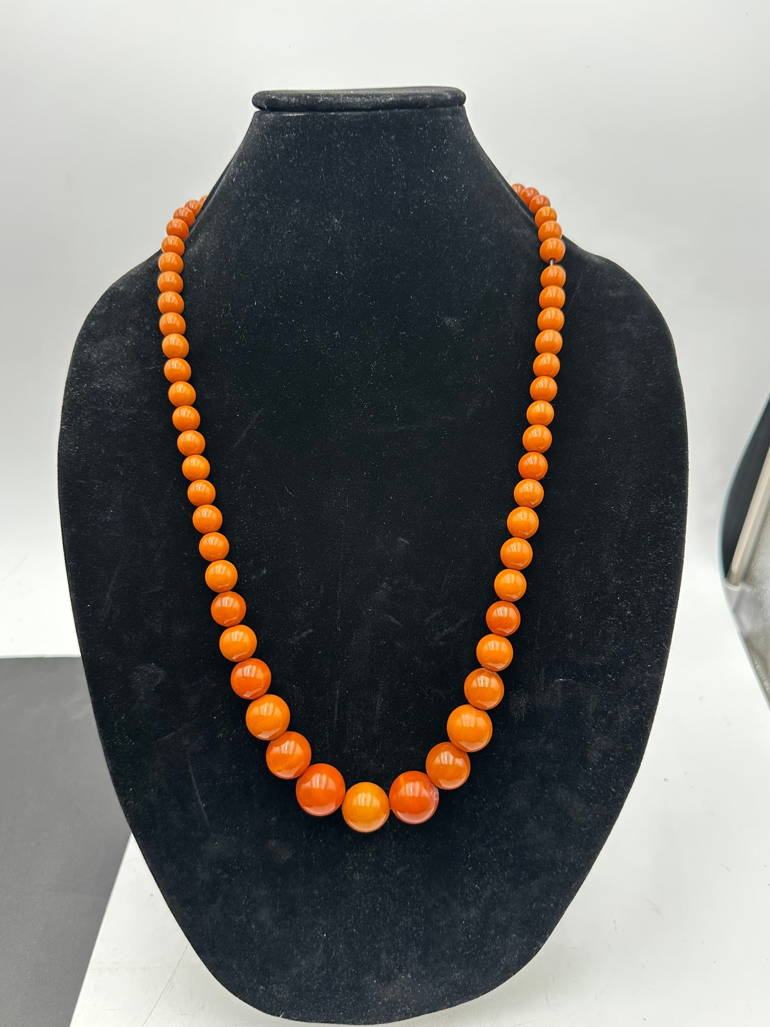 Long butterscotch bakelite amber beads (1 of 6)