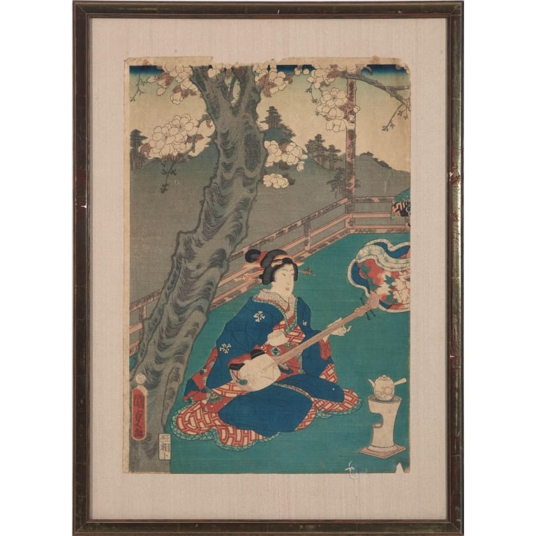 Japanese Ukiyo-e Woodblock Print of Lady Playing d A Japanese ukiyo-e woodblock print depicting a (1 of 1)