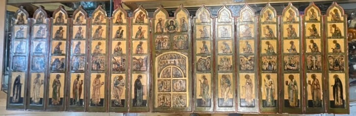 A LARGE RUSSIAN ORTHODOX MULTI-PANEL ICONOSTASIS Y A LARGE RUSSIAN ORTHODOX PORTABLE MULTI-PANEL (1 of 6)