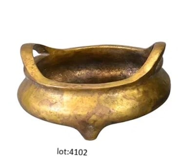 Chinese Bronze Tripod Censer with Xuande Mark Chinese bronze censer of compressed globular form with (1 of 2)