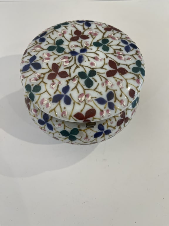 Vintage Opaline Glass Trinket or Pill Box with Han A small, round lidded opaline glass trinket or (1 of 1)