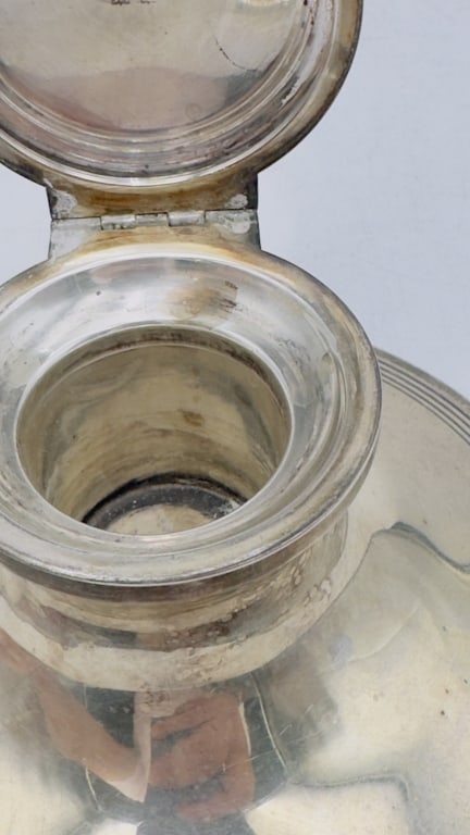 English Sterling Silver Inkwell by S. Blanckenseem English Sterling Silver Inkwell by S. Blanckensee: English Sterling Silver Inkwell by S. Blanckensee & Son Ltd., Birmingham An elegant English sterling silver inkwell of circular form with a hinged lid and concentric reeded decoration. Hallmarked for
