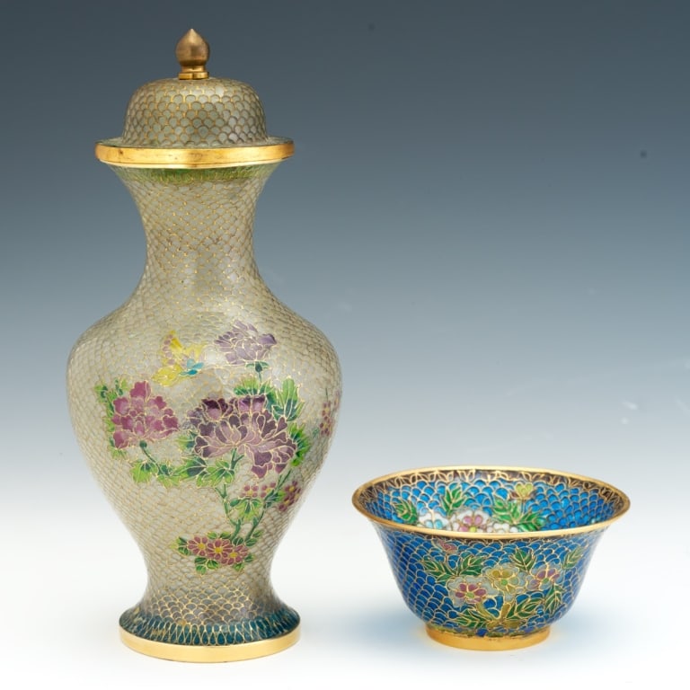 Chinese Fine Plaque-a-jour Lidded Vase and Bowl, d Chinese Fine Plaque-a-jour Lidded Vase and Bowl, (1 of 6)