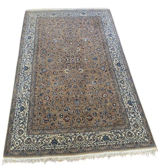 Guaranteed & Certified Authentic, Handmade Rug, 100% (1 of 5)