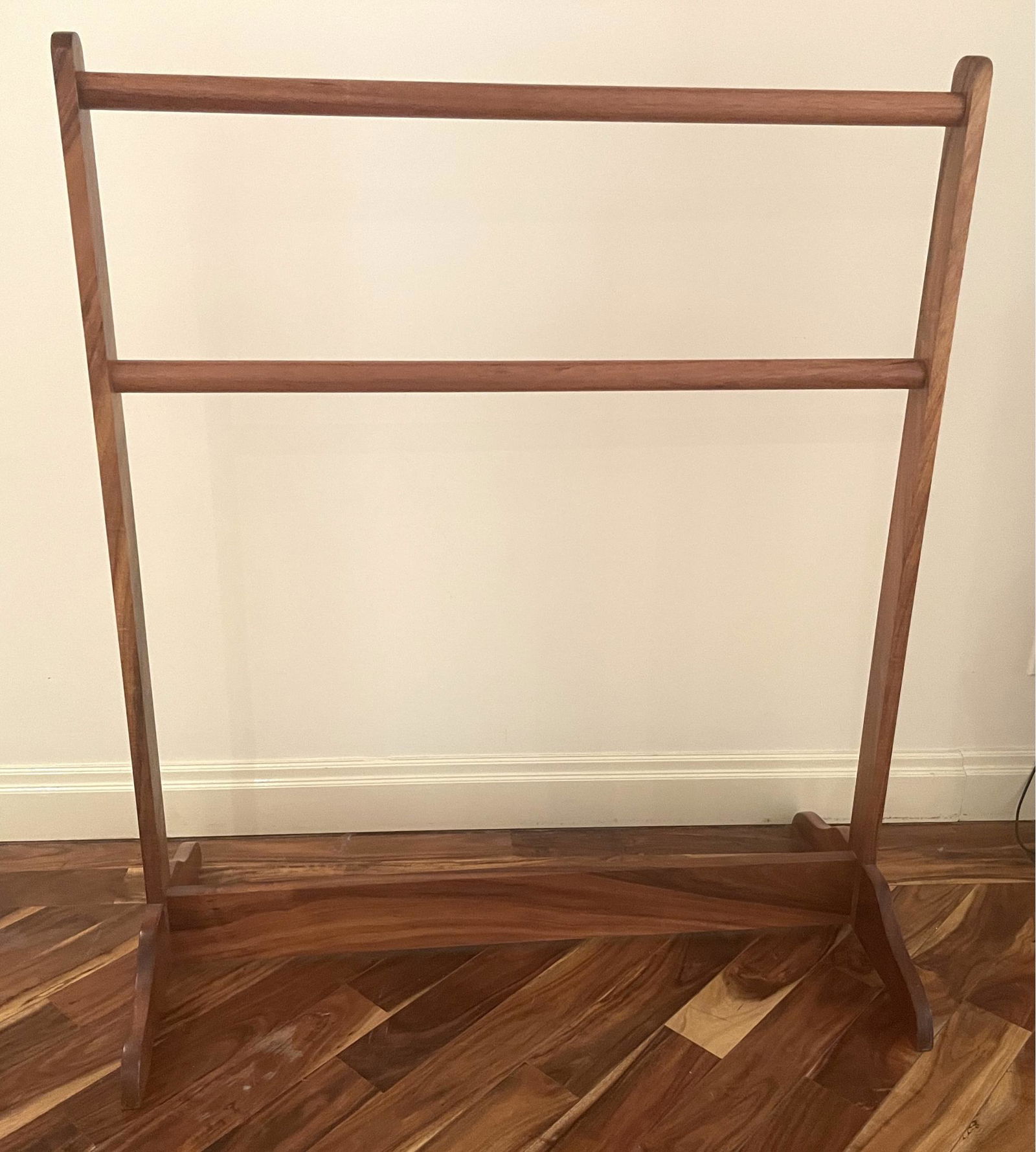 Martin & MacArthur Koa Wood Blanket or Quilt Rack (1 of 2)