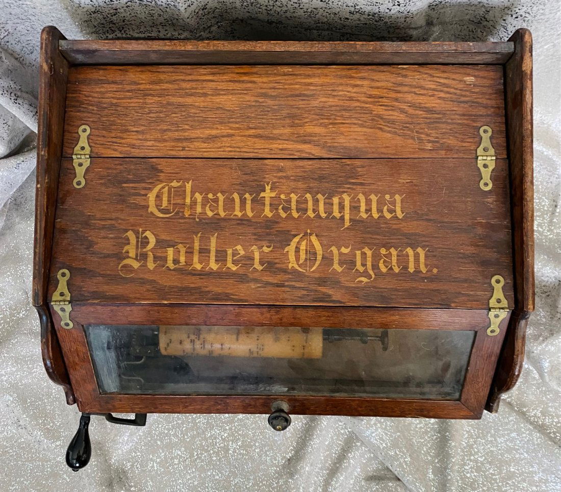 Antique Chautauqua Roller Organ (1 of 7)
