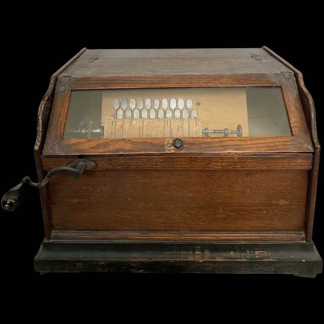 Antique Roller Organ (1 of 7)