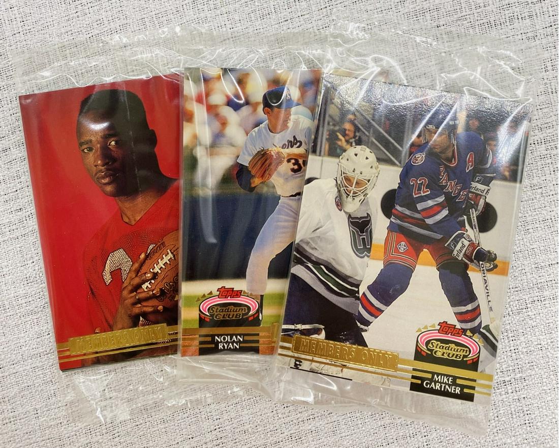 TOPPS 1992 Stadium Club Limited Edition Cards In Factory Packaging. Includes Unopened Nolan Ryan And: TOPPS 1992 Stadium Club Limited Edition Cards In Factory Packaging. Includes Unopened Nolan Ryan And More!