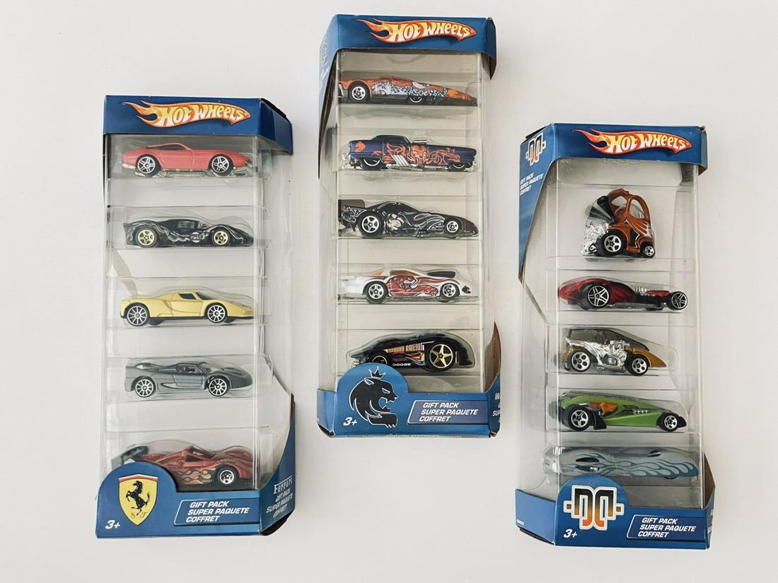 HOT WHEELS! Wild Cats, Autogrfx, Ferrari Gift Packs. Each With 5 Cars-UNOPENED! (1 of 8)