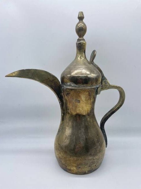 Middle Eastern Moorish Dallah Arabic Coffee Pot (1 of 6)