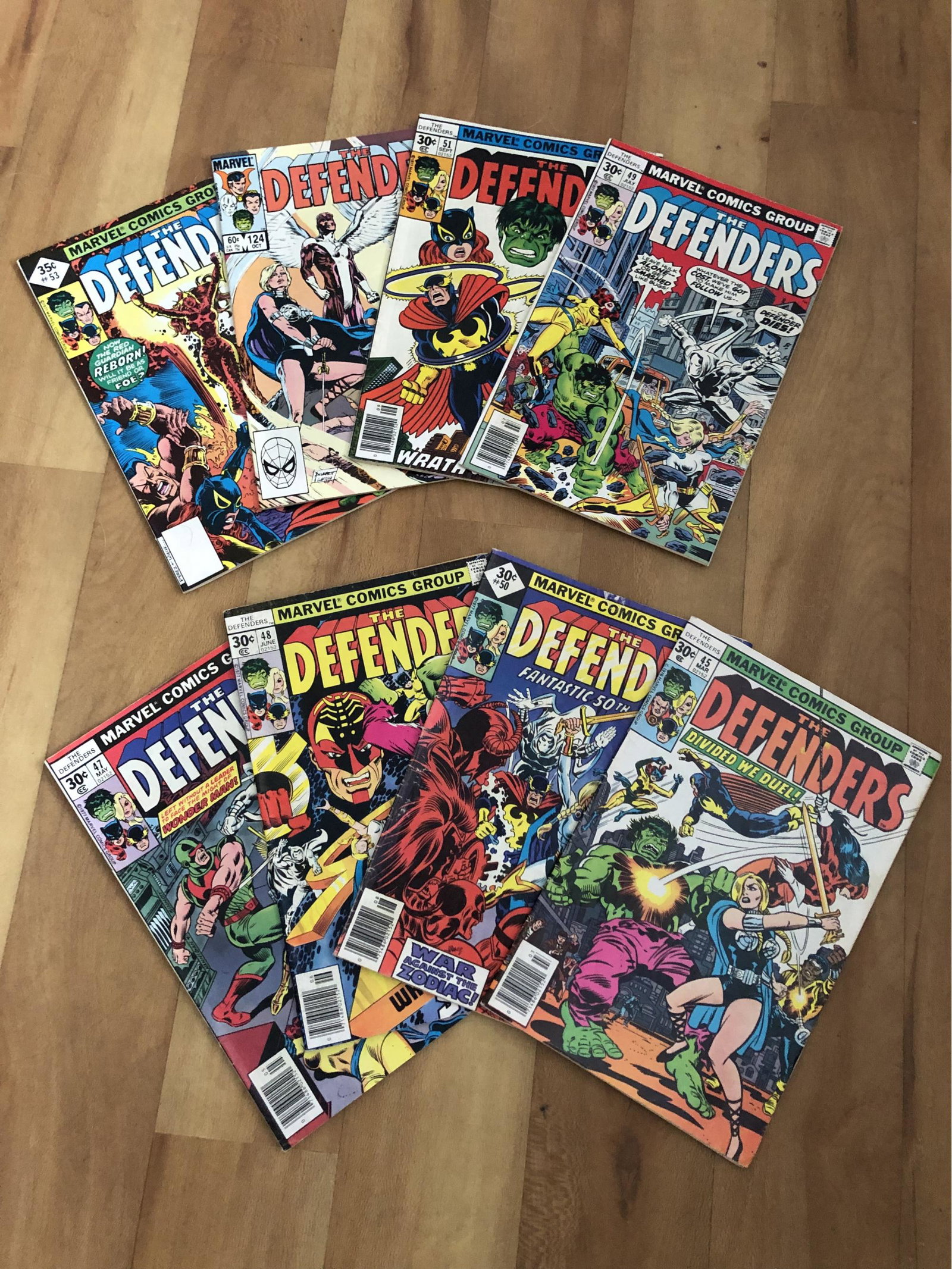 Vintage 80s The Defenders Marvel Comic Collection One Plastic Cover Included (8) (1 of 4)