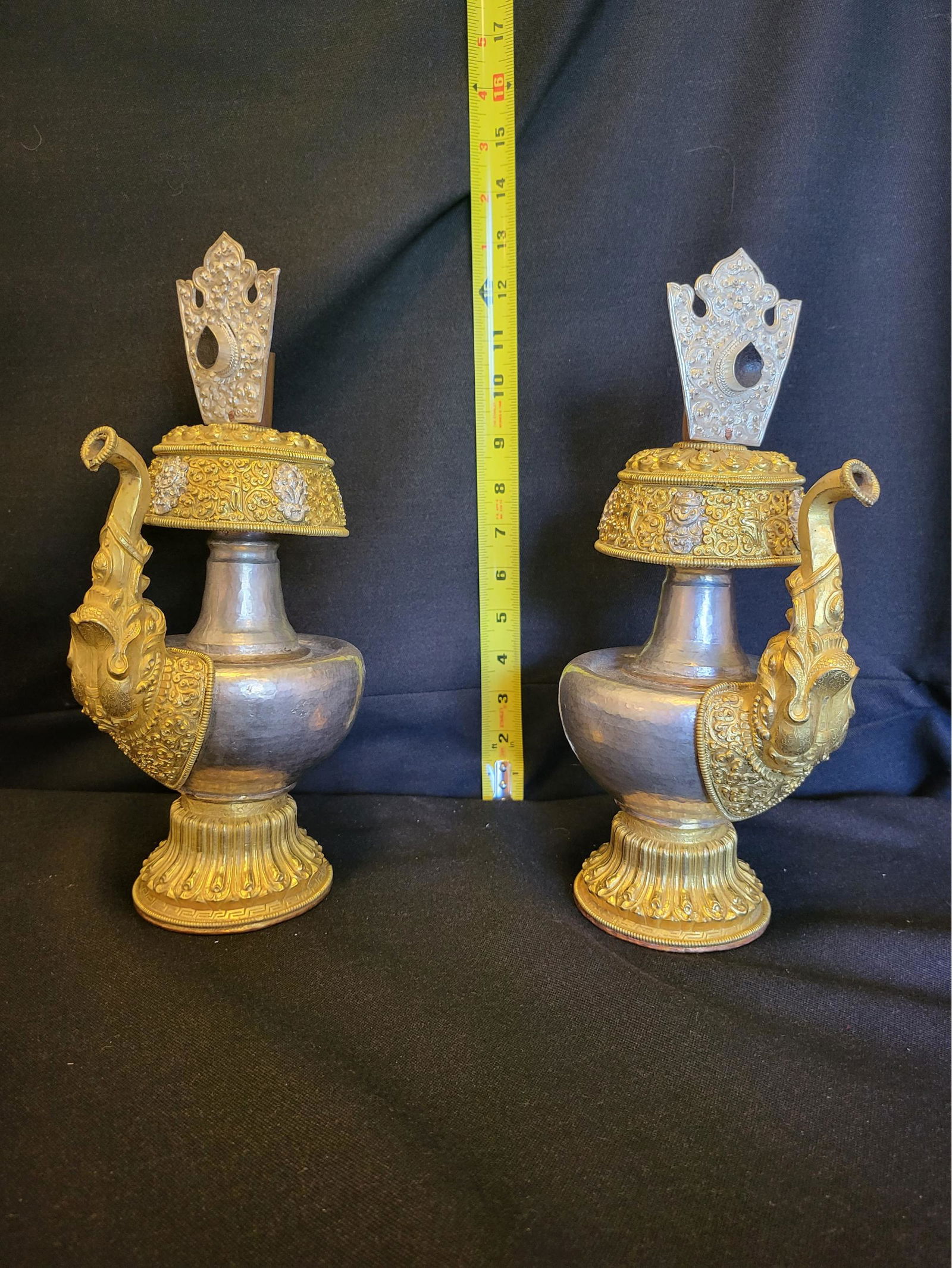 Bumpa Ritual Vases (1 of 1)
