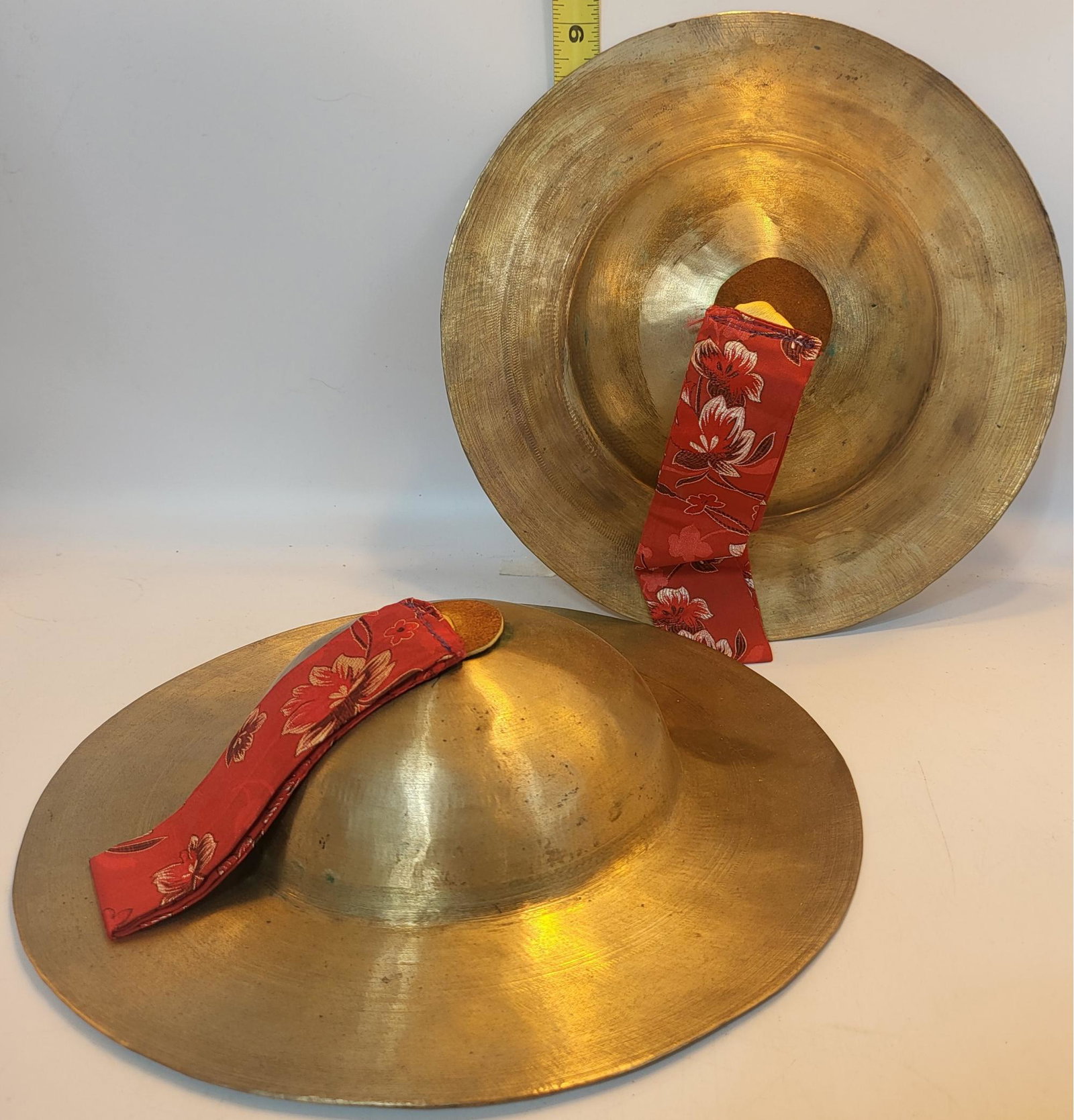 Tibetan Ritual Cymbals: The rolmo, the 'fierce' or 'wrathful' cymbal, is mainly, but not exclusively, used for more wrathful practices and when the drums are used. In Tibetan tantric ritual the rolmo and the silnyen are used