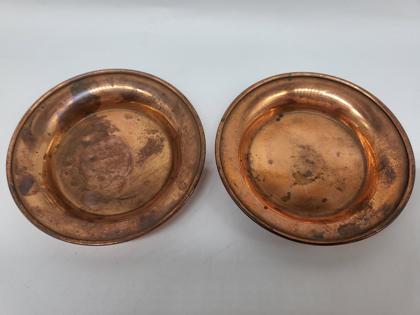 Pair Of Small Copper Plates, 4 Diameter (1 of 3)