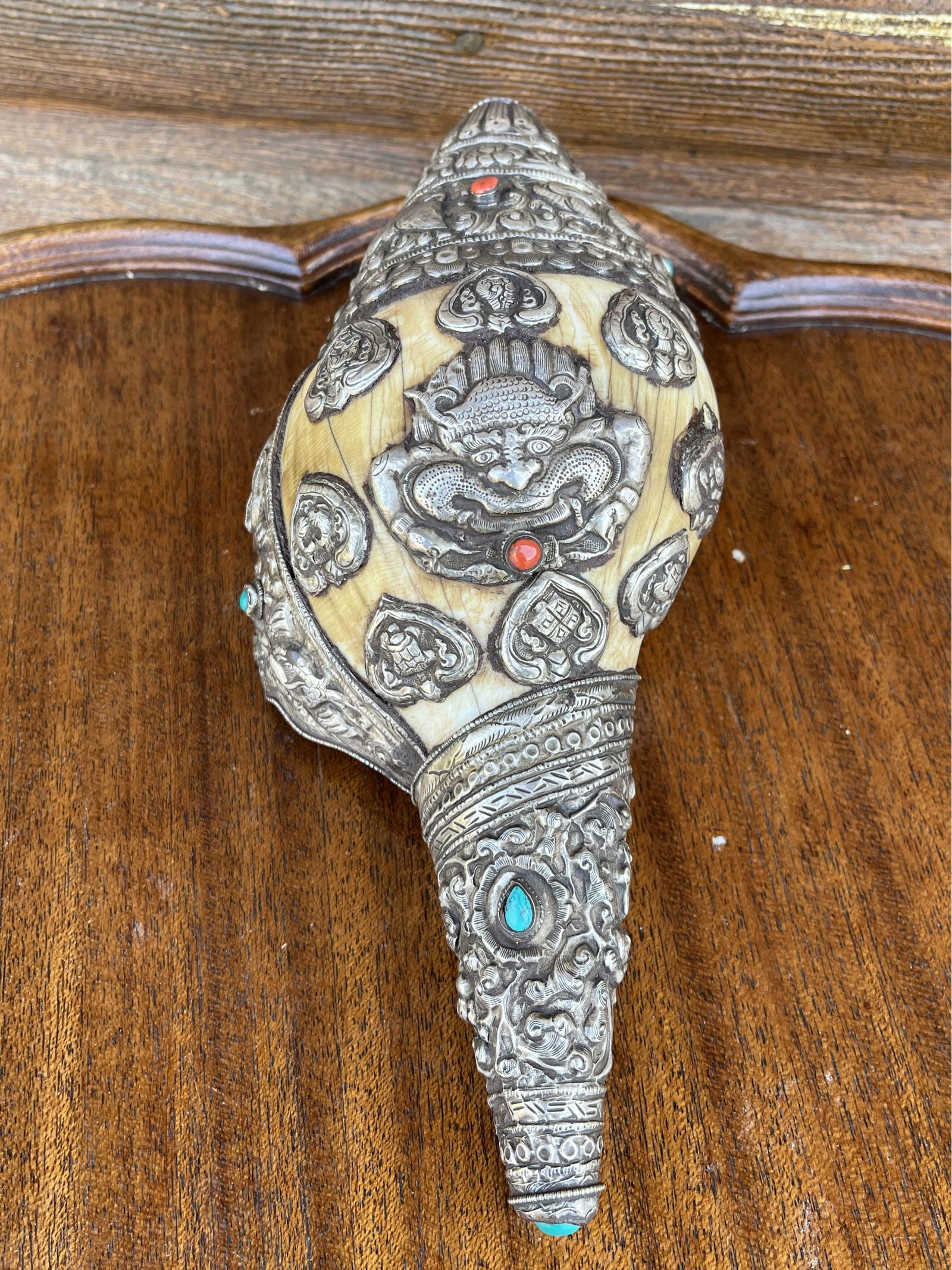 Tibetan Ritual Silver Conch Shell (1 of 6)