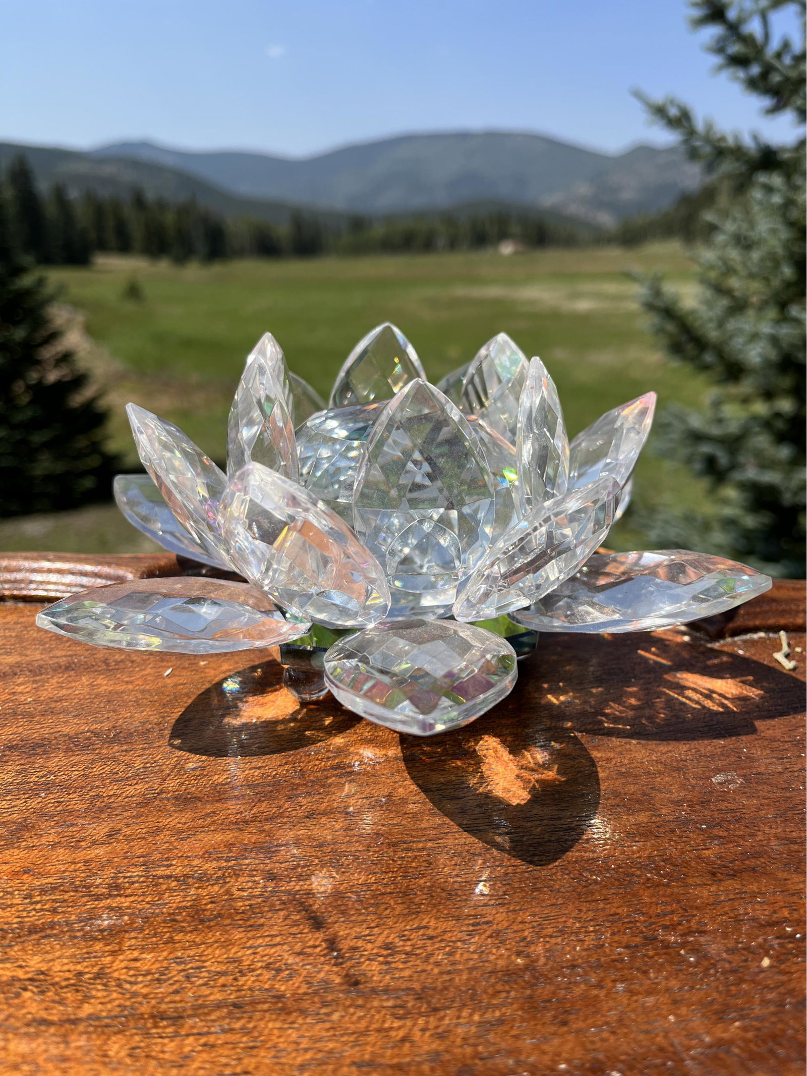 Crystal Lotus Flower With Purple Center: Crystal Lotus Flower With Purple Center