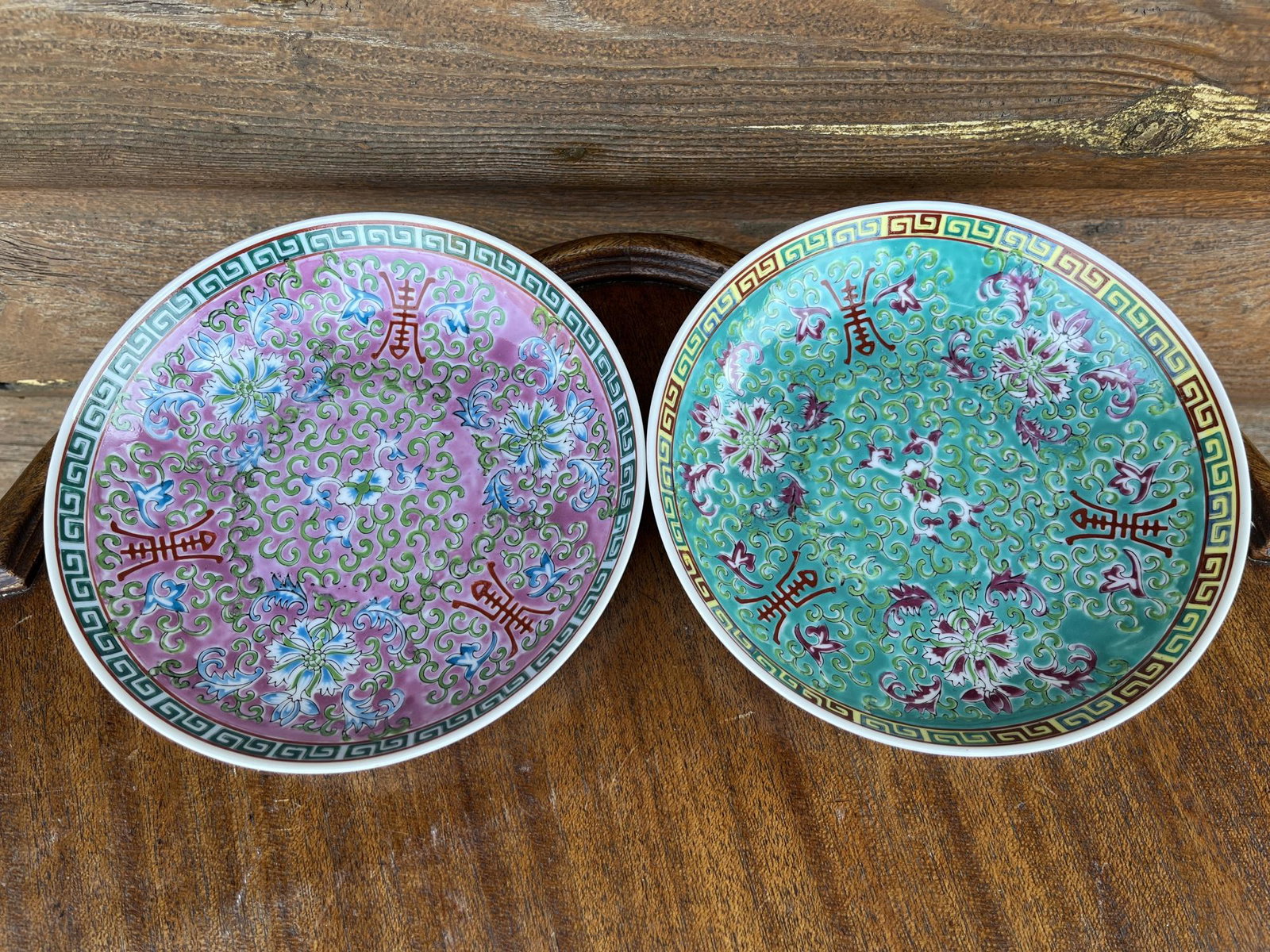 Multi-colored Serving Bowls: Serving Bowls 7.5" diameter x 1.5" deep.