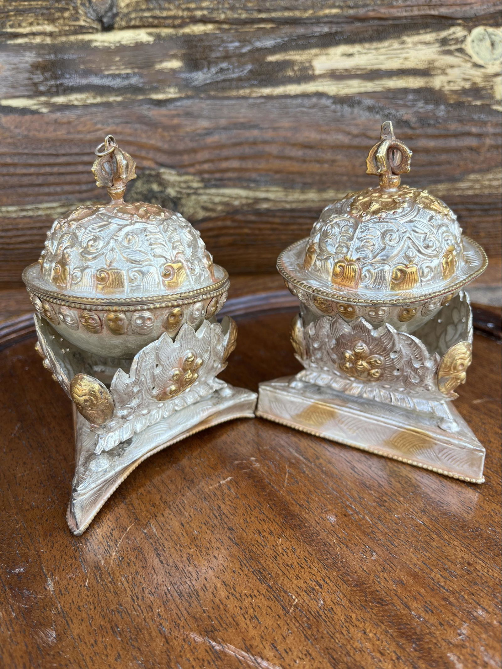 2 Kapalas, Skull Cups With Base And Lid (1 of 3)