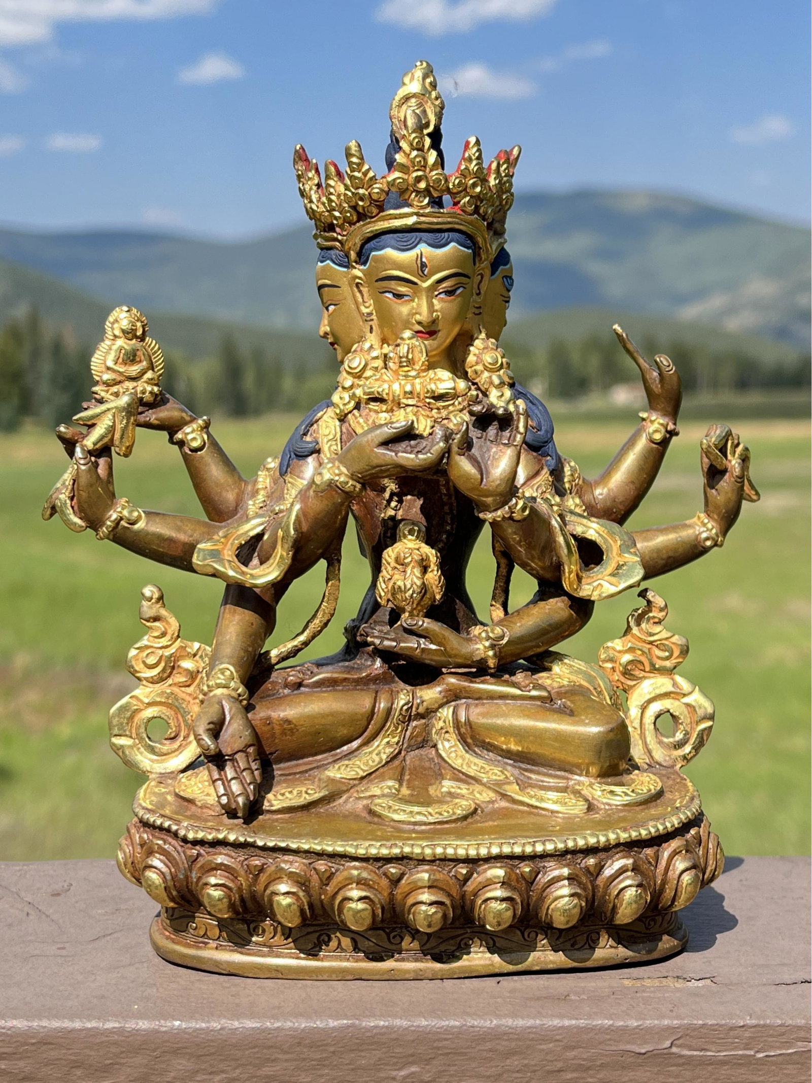 Tibetan Buddhist Ushnishavijaya Statue 7 inches: Tibetan Buddhist Ushnishavijaya Statue