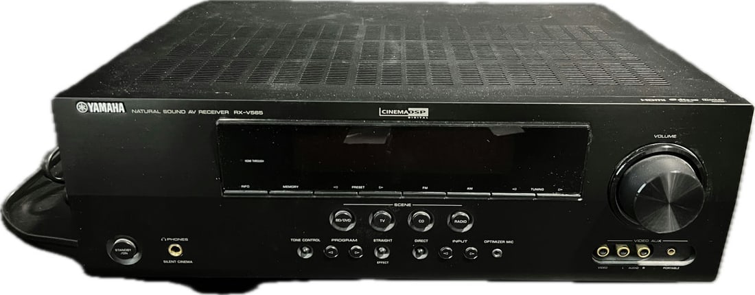 Yamaha RX-V565 AV Receiver (1 of 4)