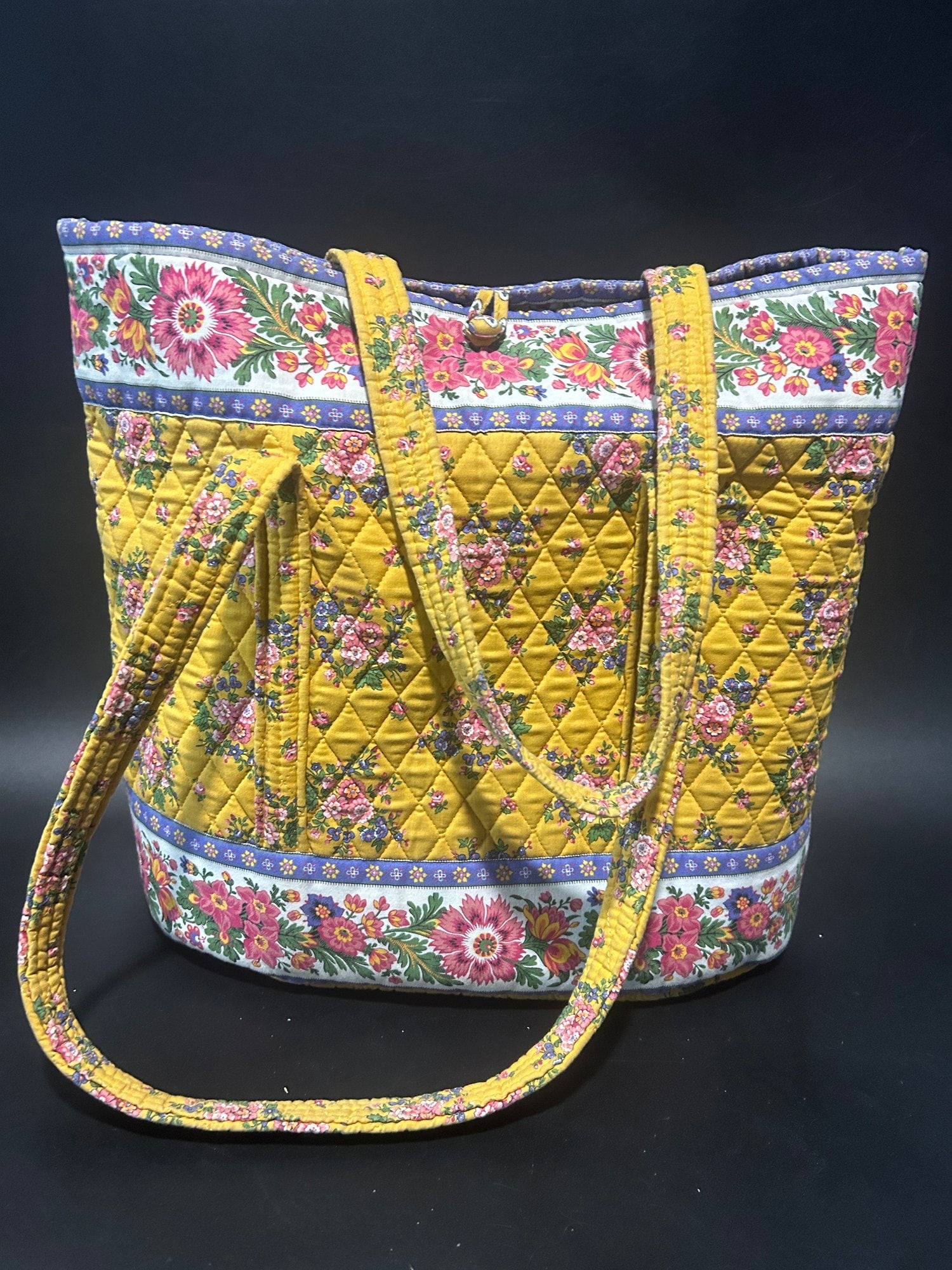 Yellow Vera Bradley - 14.5 Height: Local Pickup in Loveland Colorado : Friday, August 23th from 10:00 AM to 6:00 PM. If you need shipping, please email us at contact@estateinventoryservices.com immediately after the auction. We cannot 