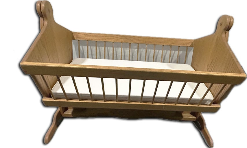 Vintage Swinging Cradle (39.5x25x28): Local Pickup in Loveland Colorado : Friday, August 23th from 10:00 AM to 6:00 PM. If you need shipping, please email us at contact@estateinventoryservices.com immediately after the auction. We cannot 