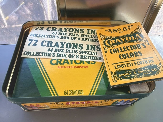Crayola Collector's Colors Limited Edition Tin By Binney & Smith Co. (1 of 2)