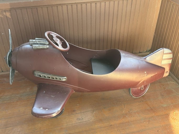 1941-Style "Pursuit" US Army Pedal Plane by Viktor Schreckengost for Steelcraft/Murray. (1 of 7)