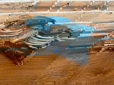 (2) Makita 9045B Finishing Sanders