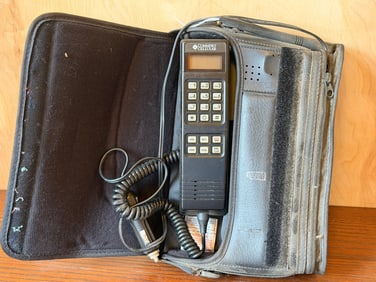 Vintage CommNet Cellular Bag Phone with Carrying Case