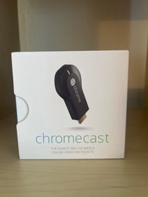 Google Chromecast 1st Generation Digital Media Streaming Device in Box