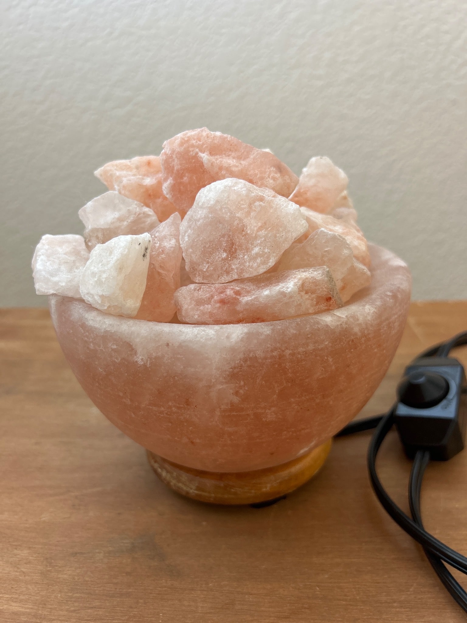 Vintage Pink Himalayan Salt Bowl Lamp with Glow Stones and Cord (1 of 3)