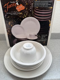 Homer Laughlin Fiesta White F100 Dinnerware Set, 5 Pieces