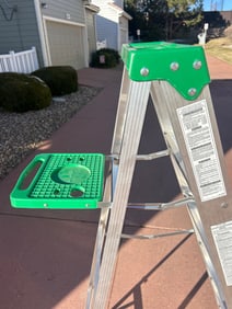 Louisville 6-Foot Aluminum Step Ladder, Model W-2212-06S
