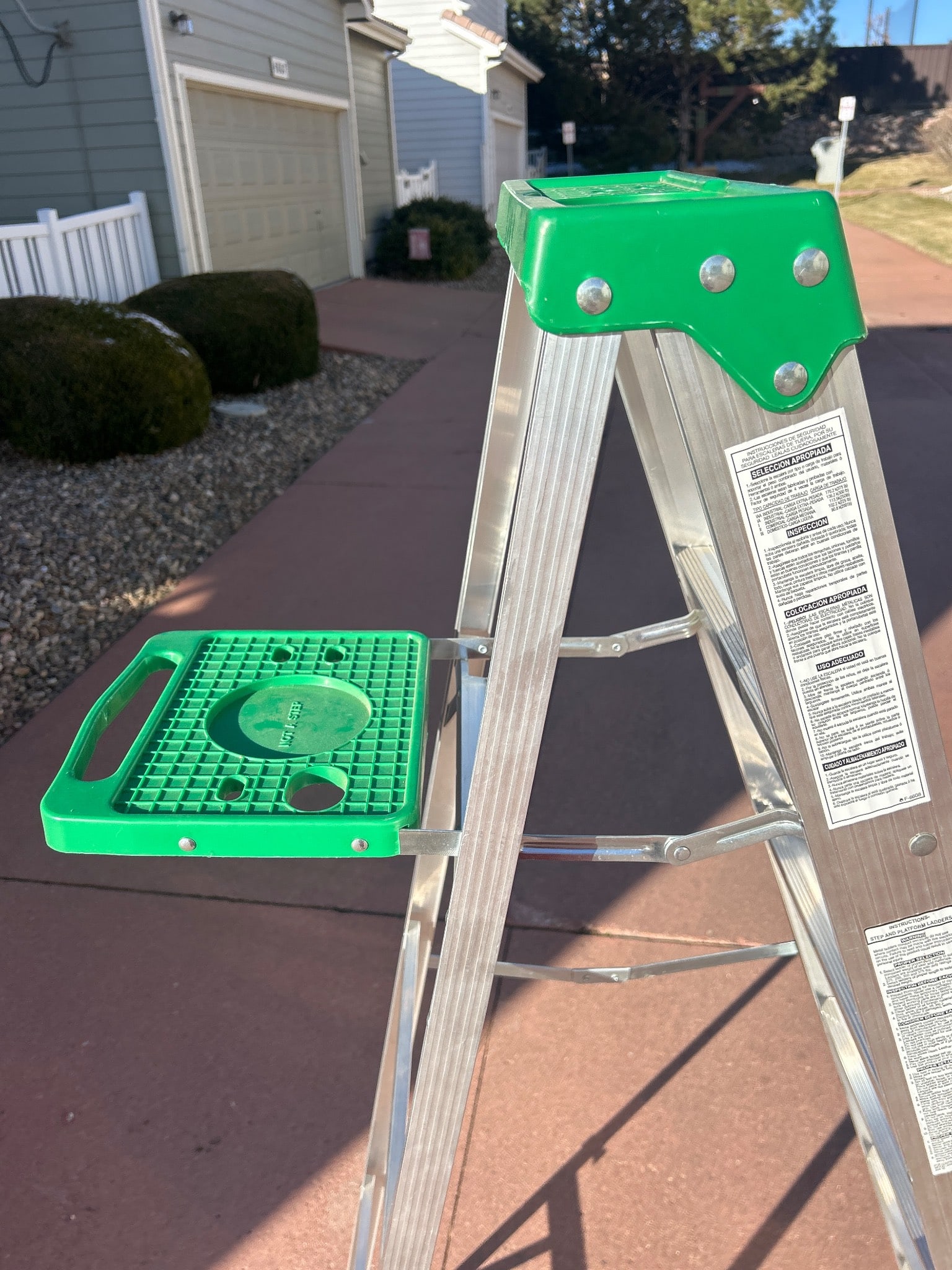 Louisville 6-Foot Aluminum Step Ladder, Model W-2212-06S (1 of 6)