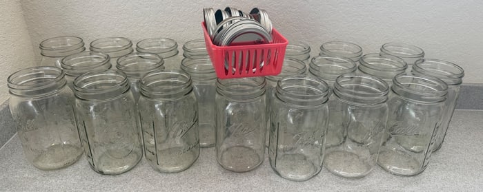 Clear Glass Jars with Lids