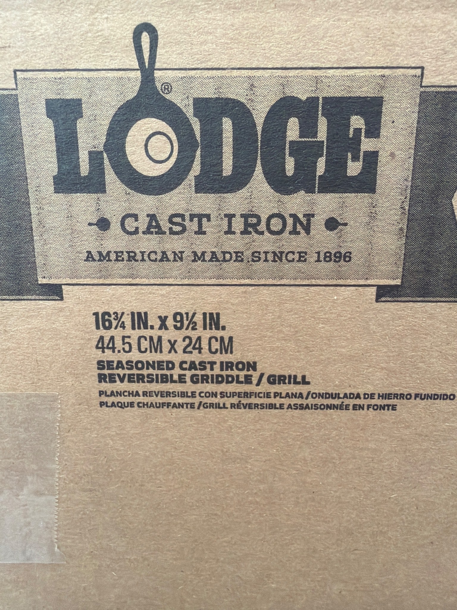 Lodge Seasoned Cast Iron Reversible Griddle/Grill, 16.75 x 9.5 Inches (1 of 3)