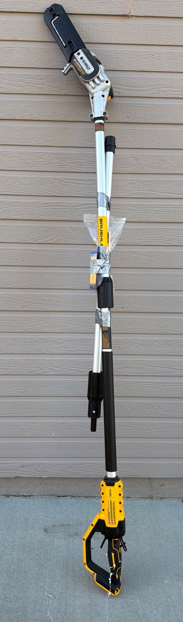 DeWalt DCPS620B Pole Saw with Extension (1 of 5)